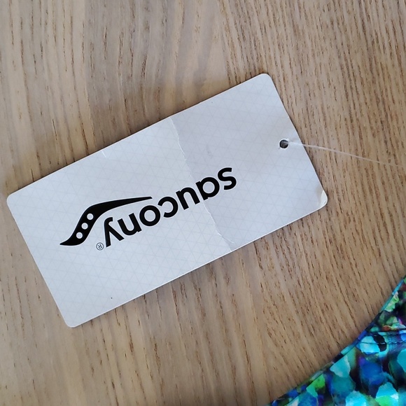 NWT Saucony Sport Crop Top - Picture 4 of 5